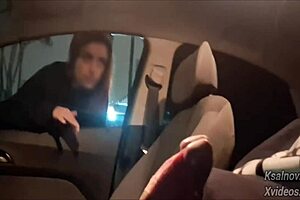 give me a risky handjob on the street, hottie