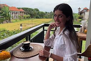 Girl Walks With Cum On Face In Cafe! Eats Pizza And Swallows More Cum!