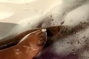 Passionate Birthday Sex Party In The Bath