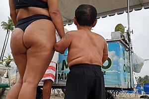 an�o mais famoso da televis�o de lua de mel na praia zezinho teves e paty bumbum no brasil