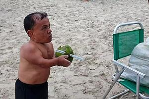 an�o mais famoso da televis�o de lua de mel na praia zezinho teves e paty bumbum no brasil