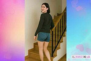 Relato travesti er�tico - mi primera vez con mi vecino de 45 a�os