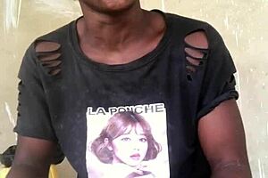 Crazybitch Enjoys Privacy During Family Visit