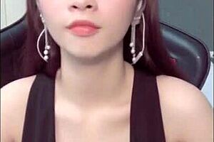 bigo show cam girl shows tits and gets fucked in 2019 webcam chat! 😍