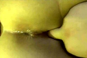 Russian girl gives blowjob with eyes closed 😍