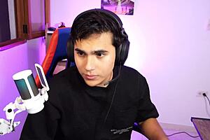 the amateur latina colombian couple fucks live on stream. in pov.