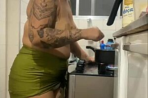 Feeding Husband Well So He Eats Dessert Me!