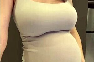 My Stepmom Shows Elastic Ass and Big Milky Tits