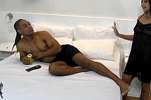 Se Não Comer Meu Cu Não Pago A Conta Da Tv Para Assistir Futebol