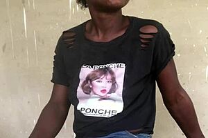 Crazybitch Enjoys Privacy During Family Visit