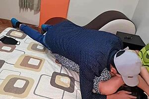 pareja de estudiantes argentinos cogiendo después de clases