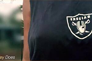 Wife dares to flash big tits on street