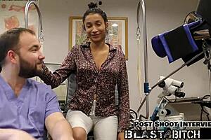 miss mars gets her pussy blasted