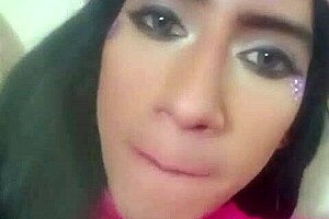 Realfemboi en estos momentos d�ndola toda