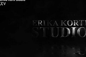 5ON1 HOT MILF LADY BUXXX GETS DOUBLE VAGINA PENETRATION FROM FIVE BIG COCKS!