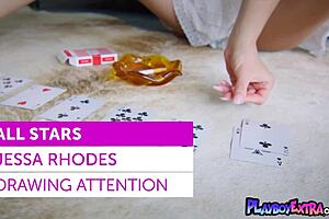 Bombastic gambler blondie jessa rhodes reveals her big boobs and hot pussy