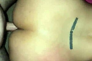 Latina milf bent over taking those back shots, big ass bouncing! 🍑🔥