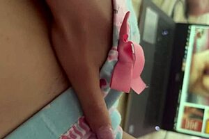 Rossmexicana is masturbating while watching hot porn.