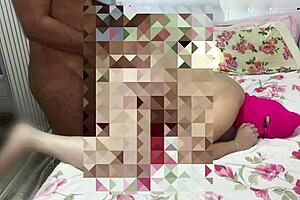 negro comendo gostoso a apertadinha latina com grande bunda