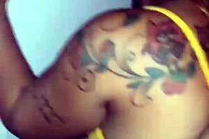 ruiva puta castigada com rola na boca na casa de swing corno fode buceta sem camisinha goza dentro 😈