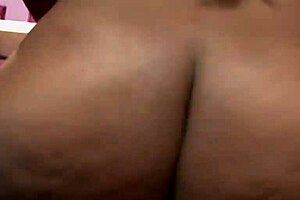 Jasmine Webb and Lissa Love in interracial threesome 😍