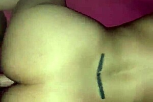 Latina milf bent over taking those back shots, big ass bouncing! 🍑🔥