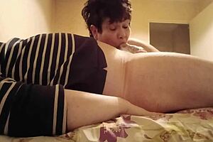 Marie Esclave Gets Handjob from Quartus