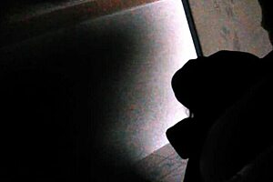 I spy on her in the toilet for some voyeur fun.