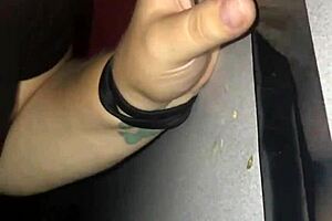 gloryhole sucking big black cock