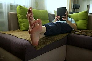 Sexy teen 18+ amateur shows off her bare soles foot fetish