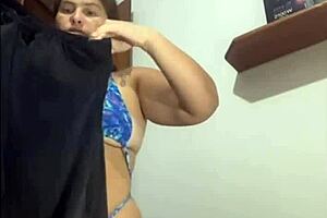 I Love Flashing And Making Cocks Hard!