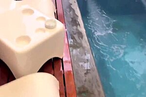 i fucked a slim young girl in hotel without condom