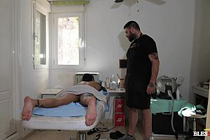 Milf Loves Massage With Happy Ending And Big Tits 😍