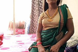 मराठी काकी ने आपला बाजू वाला काका सोबत केली झवाझवि