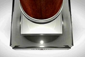 Massage creep gives blowjob to latina teen