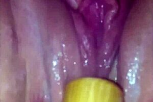 Hobbyhure Anne Squirts In Private Porn