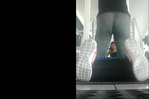 Flaca Rica Empinada En Gimnasio