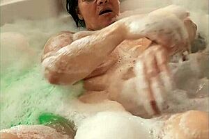 i did golden shower to bbw latin milf in taboo lingerie and leggings scene