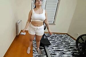 Housewife didn't expect this intense workout with personal trainer in cheating cumshot