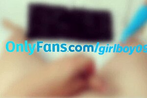 Wow, the best cumshot ever using her sexy feet in POV!