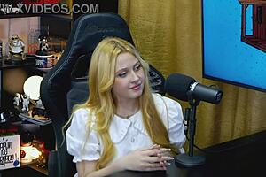 Viamms Rates Ruan's Performance In Glamour Massage Session