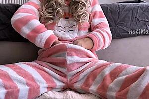 Skinny teen fingers hairy wet pussy, squirting close up.