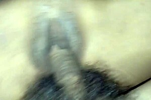 เย็ดหีนักศึกษาสาวเอาควยแหย่แตดเล่นจนน้ำแตก