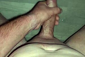 Intense cumshot tribute to the legendary bagdousch