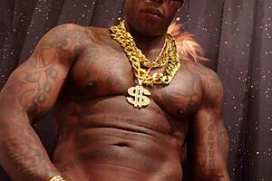 Brunette worships the african king hallelujah johnson in a huge encounter