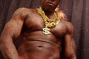 Brunette worships the african king hallelujah johnson in a huge encounter