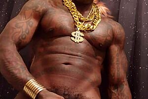 Brunette worships the african king hallelujah johnson in a huge encounter