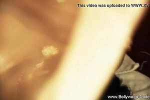 Mature Indian milf dances seductively