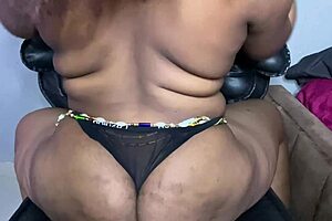 Munaj Updates Anal Tease and Pleasuring with Big Ass!