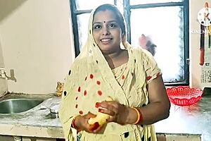 Desi Bhabhi Fucks Hardcore In Kitchen With Banana!